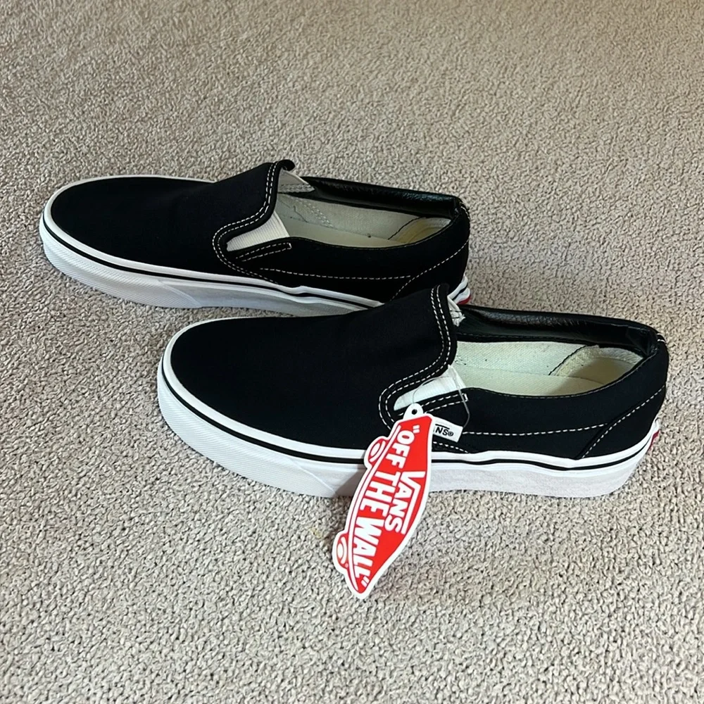 Vans Black and White Classic Slip-On Shoes - Size - Men’s 4.5 / Women’s 6.0 NWT - Picture 2 of 14